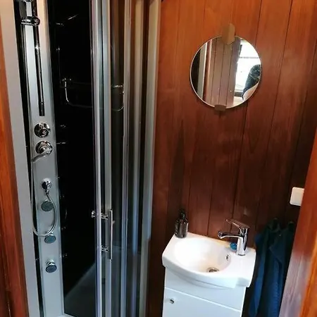 Tinyhouse *